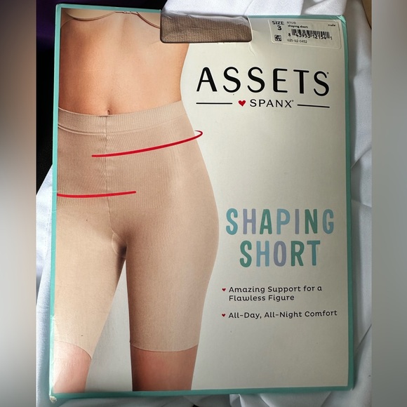 Assets By Spanx Other - NWT~Spanx Assets Women's  Shaping Shorts Size 3